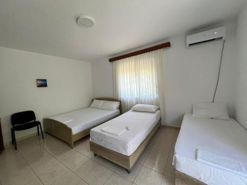Lukove Cabina | Gjosasi House