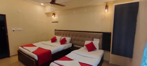 Srikalahasti Hotel | GK Saravana Bhavan