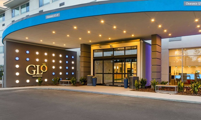 Eden Hotel | Glō Best Western Pooler - Savannah Airport Hotel