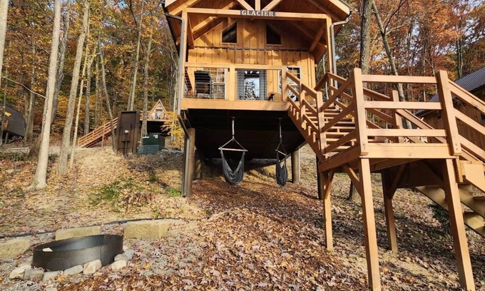 Scio Cabina | Glacier/Lakeview -Pet Friendly- 4-6 Person Midsize Cabin