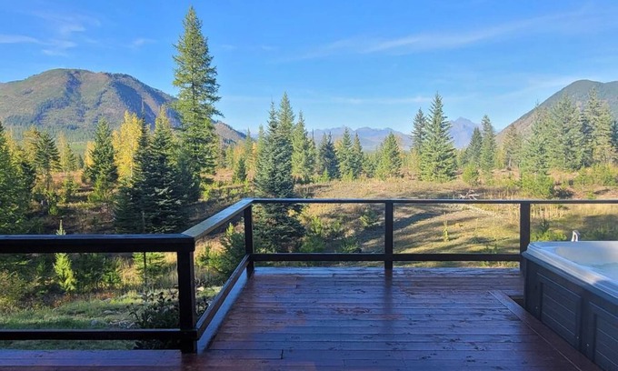 West Glacier Casa | Glacier Majesty · Getaway Next Door to Glacier National Park