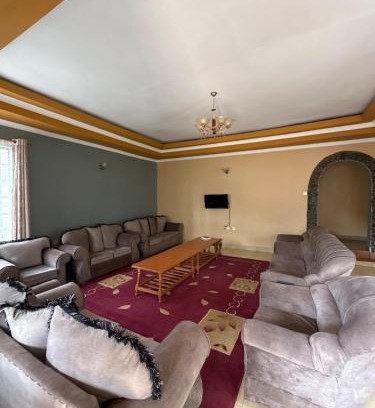 Nyeri Casa | Gladstone Main House