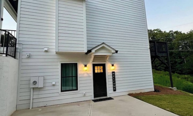 Gainesville Casa | Glamorous Hideaway