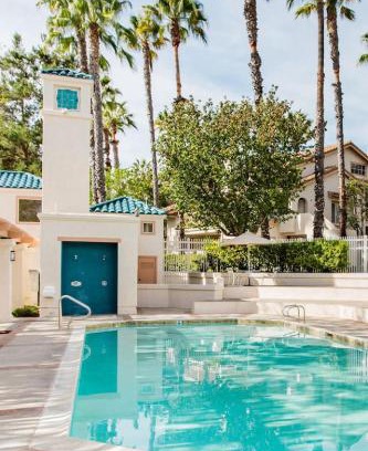 Aliso Viejo Casa | Glamorous Regal Design Home with Private Patio and Garage