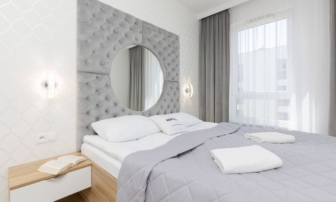 Praga Poludnie Apartamento | Glamour Apartment Warsaw by Renters