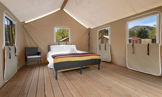 Poudre Park Casa | Glamp 4- Mule Deer
