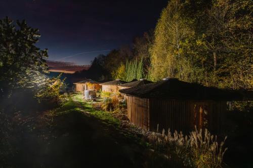 Vsetin Otro | Glamp V Hluboké - Yurts and Wooden Houses