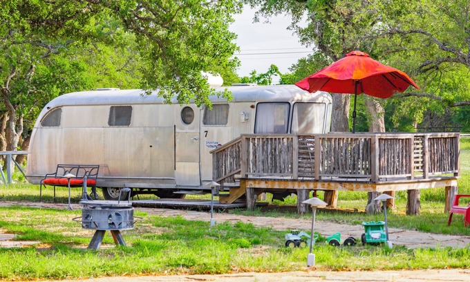 Spicewood Casa | Glamping in Spicewood TX Hill Country~ The Spartan at Green Acres