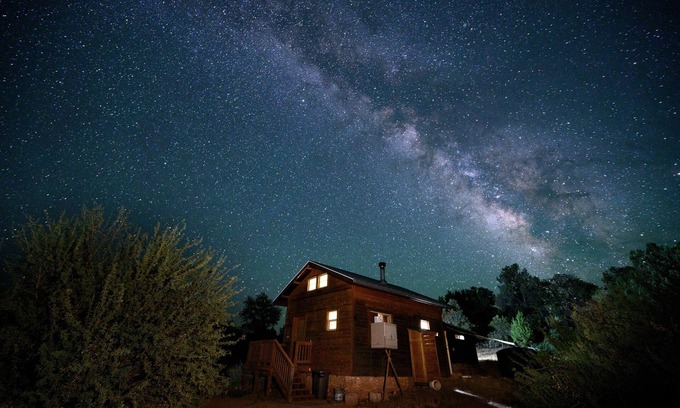 Fredonia Cabina | Glamping, aventura fuera de la red en nuestra cabaña pacífica en 10 acres, todo para ti