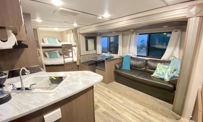 Gilchrist Casa | Glamping on the Bay with fishing dock