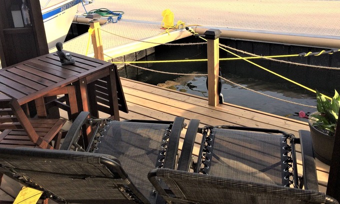 Lacolle Cabina | Glamping on the water