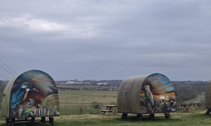 Durrington Cabina | Pod-Tradicional-Communal washrooms-Vista al campo