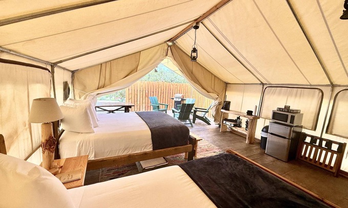 Orderville Alquiler De RV | Tienda n. ° 1 en East Zion Resort (dos camas Queen)