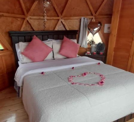Tota Otro | Glamping y Cabañas el Encanto- los novios
