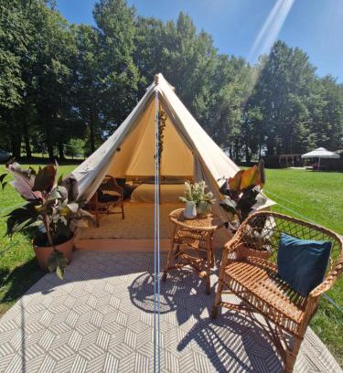 Checiny Otro | Glamping za Zamkiem w Chęcinach