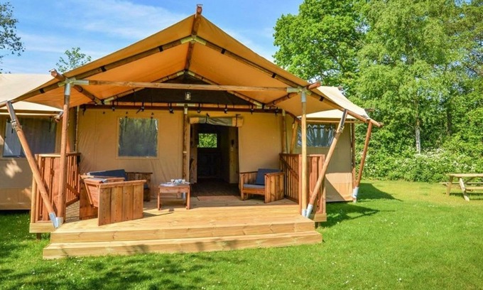 Mol Casa | Glampingtent Silver Lodge 4 by Interhome