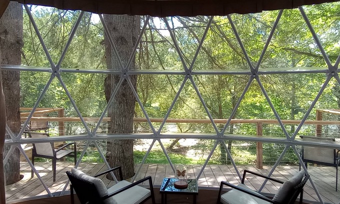 Sutton Complejo | GlampOut Resort - Elk River