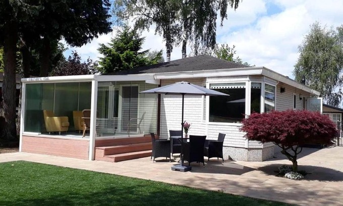 Garderen Chalet De Esquí | Glass Veranda Chalet in nature