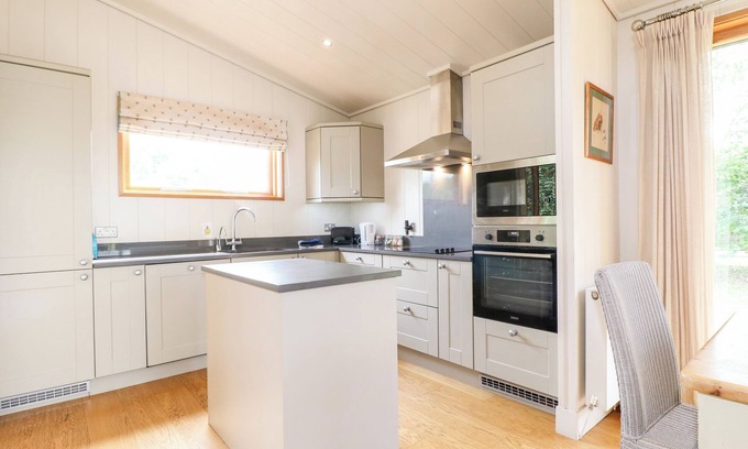 Barnsdale Cabaña | GLASTON, que admite mascotas, con chimenea en Exton, Rutland, Ref 981550