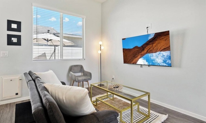 Sundance Casa | Gleaming Contemporary Home in Canopy w/ Pool,BBQ