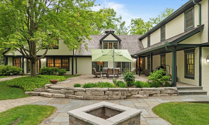 Williams Bay Casa | Glen Flora on Geneva | Private Pier | Geneva Lakefront | Luxury | Guest House | Monthly Stays
