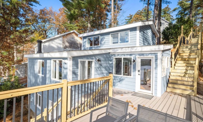 Goffstown Casa | Glen Lake Cabin Getaway