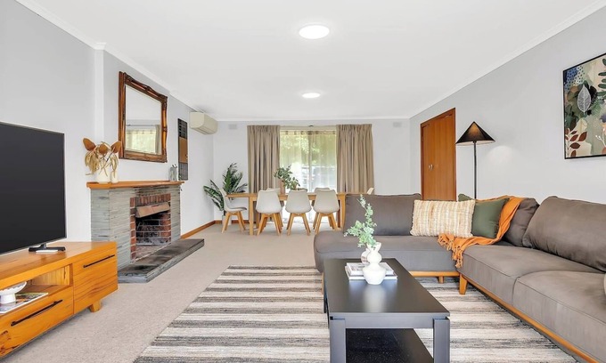 Ironbank Casa | Glenalvie in the Hills A Peaceful Semi Rural Haven
