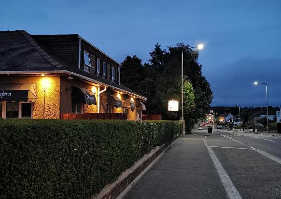 Balloch Cama Y Desayuno | Glenfern Guest House and a separate Cottage with its own private hot tub