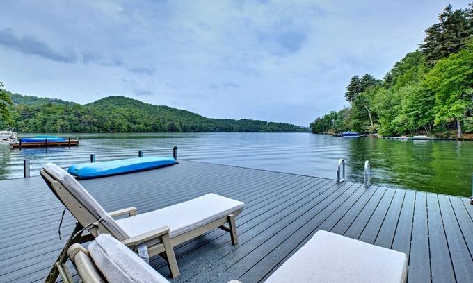 Cullowhee Casa | Glenside at the Point - Lake Front Home With a Private Dock and Plenty of Outdoor Space