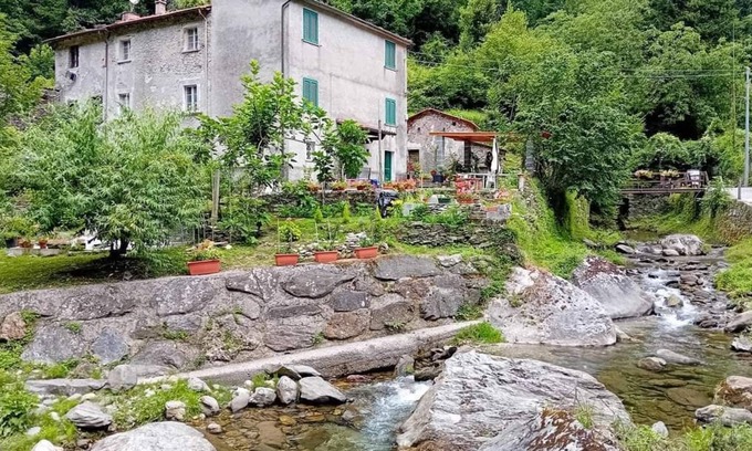 Stazzema Casa | Gli Orti di Mulina (the Apuan Alps with private parking and WiFi)