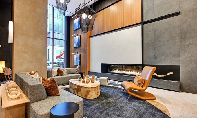 Reston Apartamento | Global Luxury Suites at Town Center