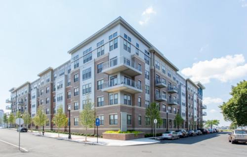 Central-Maverick Square - Paris Street Apartamento | Global Luxury Suites East Boston