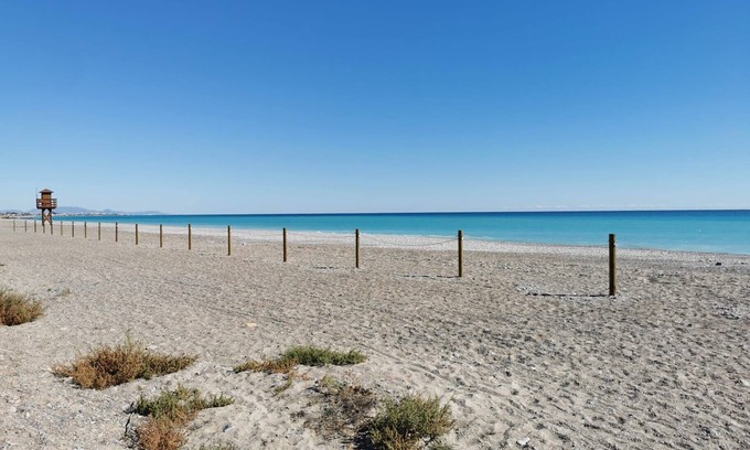 Playa de Almarda Casa | Global Properties: Adosado con vistas al mar en la playa de Corinto