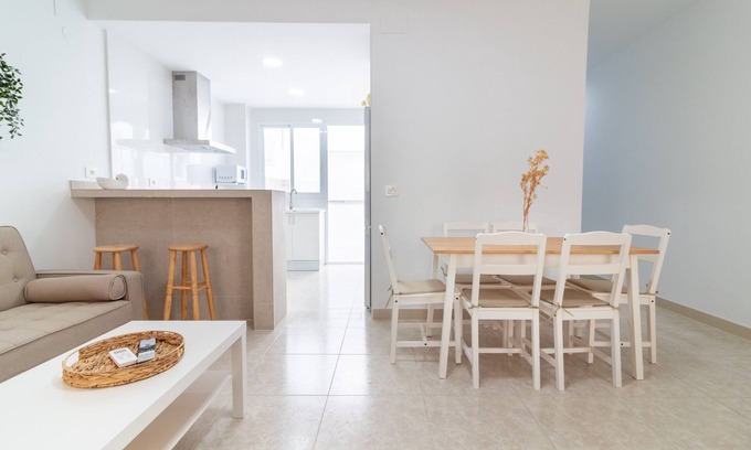 El Grau de Moncofa Chalet De Esquí | Global Properties: Estupenda vivienda mediterránea cerca del mar