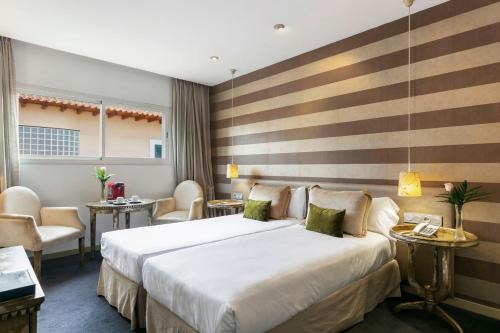 Palomas Hotel | Globales Acis y Galatea
