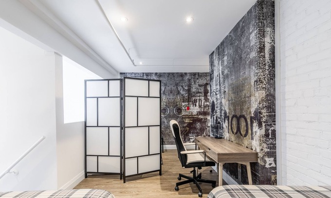 Kirkendall North Condominio | GLOBALSTAY. Dundurn LOFTS. Free parking