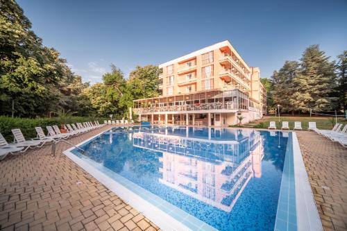 Saints Constantine and Helena Hotel | Gloria Hotel - All Inclusive