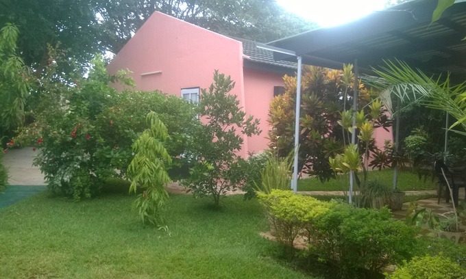 Livingstone Chalet De Esquí | Gloria's Bed And Breakfast Accommodation