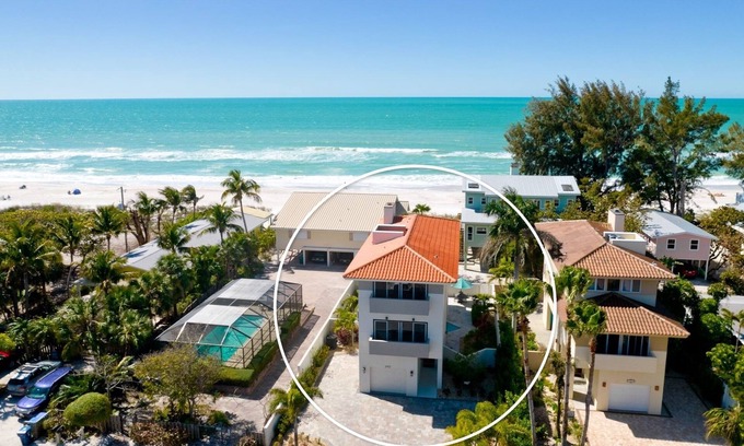 Ilexhurst Casa | GLORIOUS DAZE Beach House POOL! SPA! GOLFCART! ELEVATOR! PUTTING GREEN!