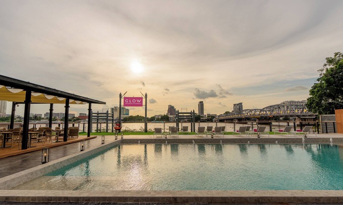Wachira Phayaban Hotel | GLOW Bangkok Riverside