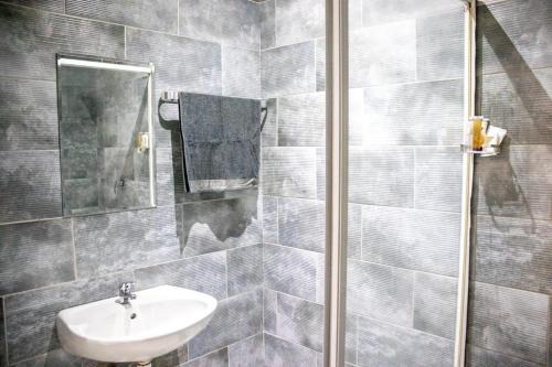 Centurion Casa | GlowtiAirbnb