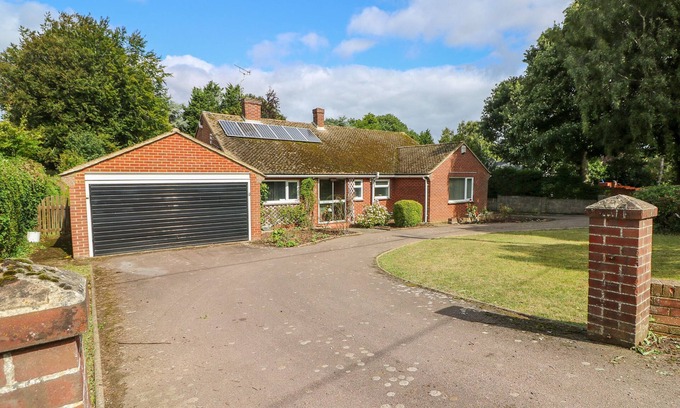 Martin Casa | GLYNDE, pet friendly, with a garden in Deal