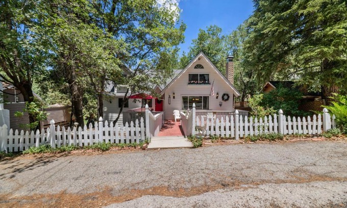 Upper Moonridge Chalet De Esquí | Gnome Chalet