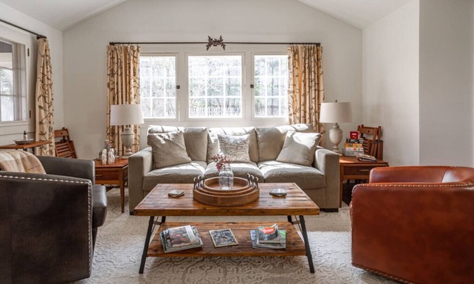 Saugerties Casa | Goat Hill Cottage 2BR, Heated Pool, Fire Pit, View