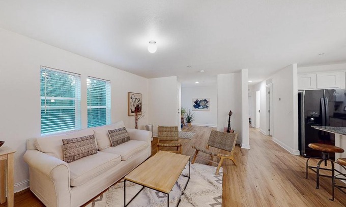 Freestone Casa | Goat Hill