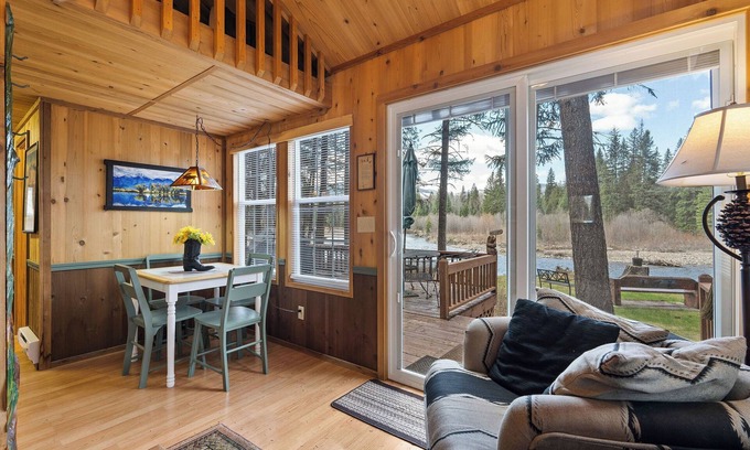 Bigfork Cabina | Gods County Cottage on Swan River