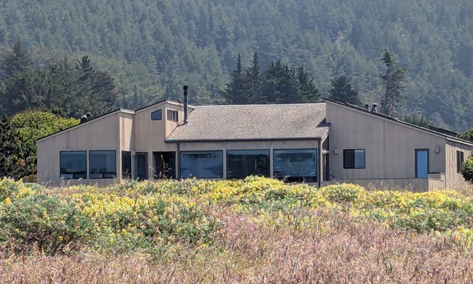 Sea Ranch Casa | Going Coastal . Perfect place for whale watching!