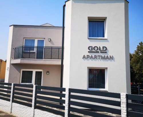 Hajduszoboszlo Apartamento | Gold de luxe Apartman
