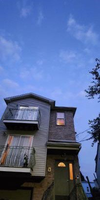 Lower Vailsburg Casa | Gold queen 4A