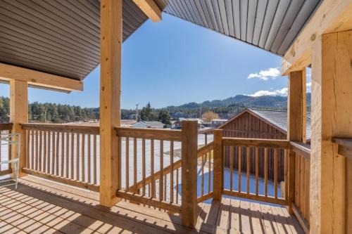 Custer Casa | Gold VC Custer`s Loft